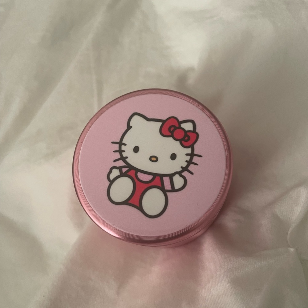 Hello kitty herb grinder